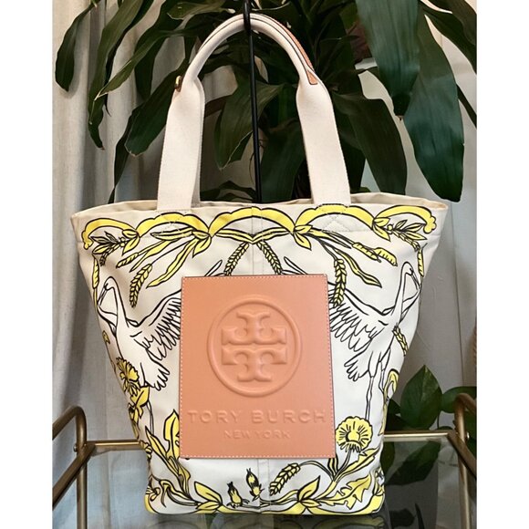 AUTHENTIC TORY BURCH PRINTED NYLON CARRYALL TOTE - Picture 2 of 13